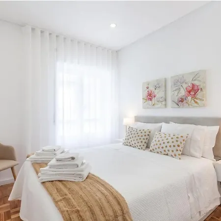 Old Market * Guimarães